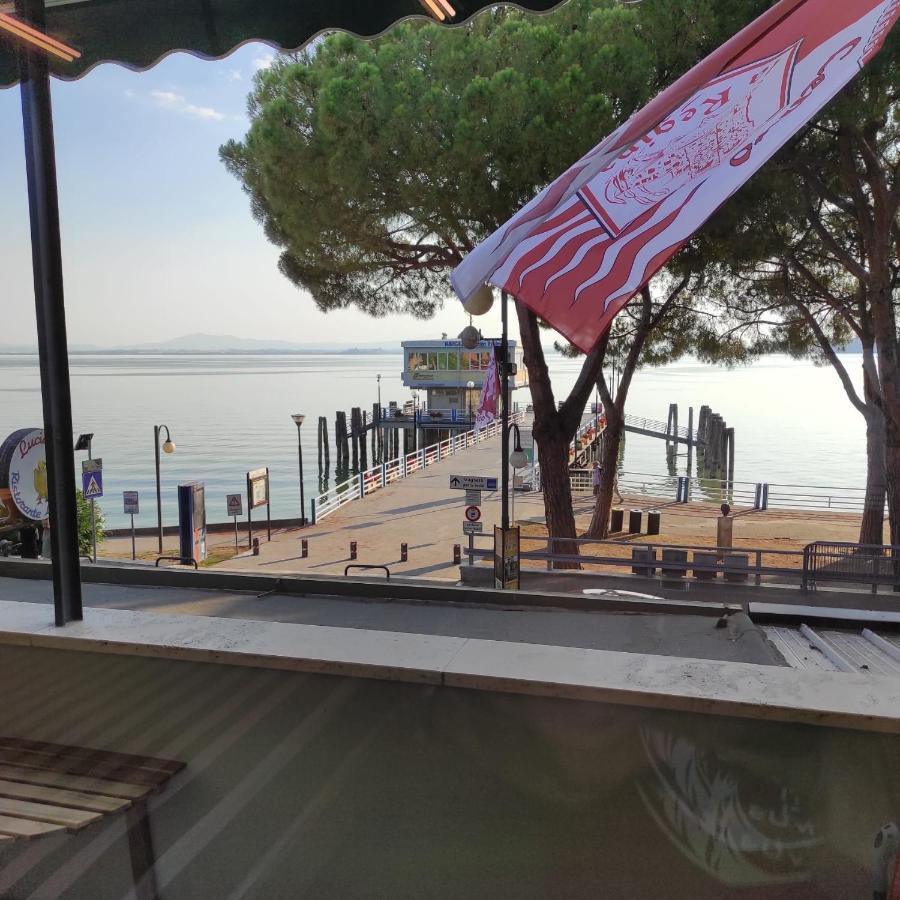 The View - Sunset & Relax - Suite - Appartamenti Vista Lago Passignano sul Trasimeno Buitenkant foto